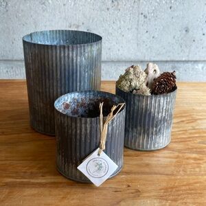 3x Rustic Metal Planters